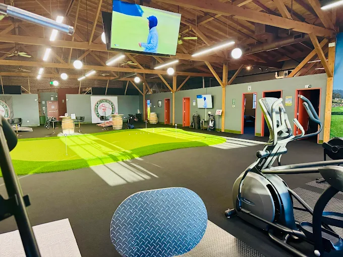 Par 18 Golf Swings Into Nimbus Winery Village