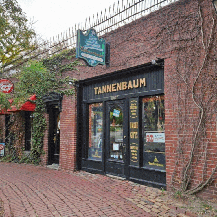 🎄 A Winter Wonderland, Year-Round